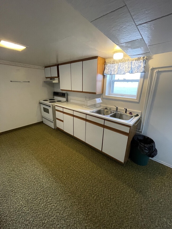 Building Photo - 2025 2nd Ave N