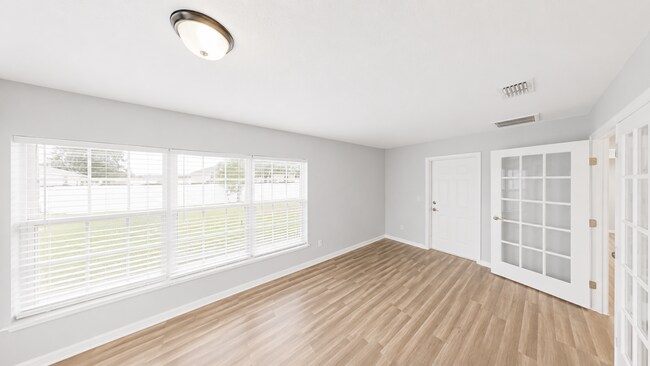 Building Photo - Beautiful 3 Bedroom Home for Rent in Hidden Lake – SW Ocala
