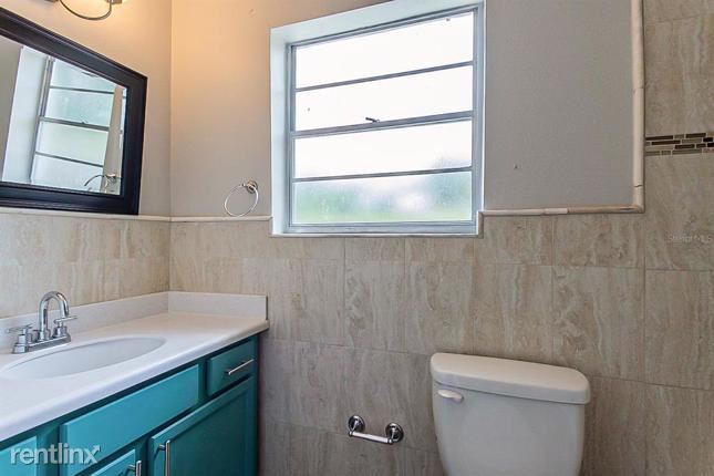 Building Photo - 4 br, 2 bath House - 6026 Danube Way