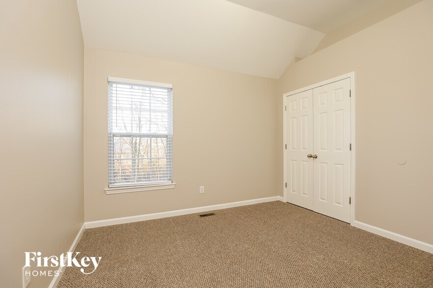 Building Photo - 1431 Bern Dr