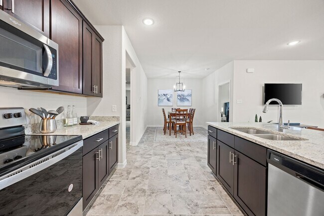 Building Photo - 3249 Glorioso Dr