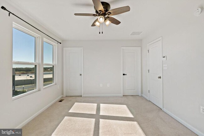 Building Photo - 66 National St