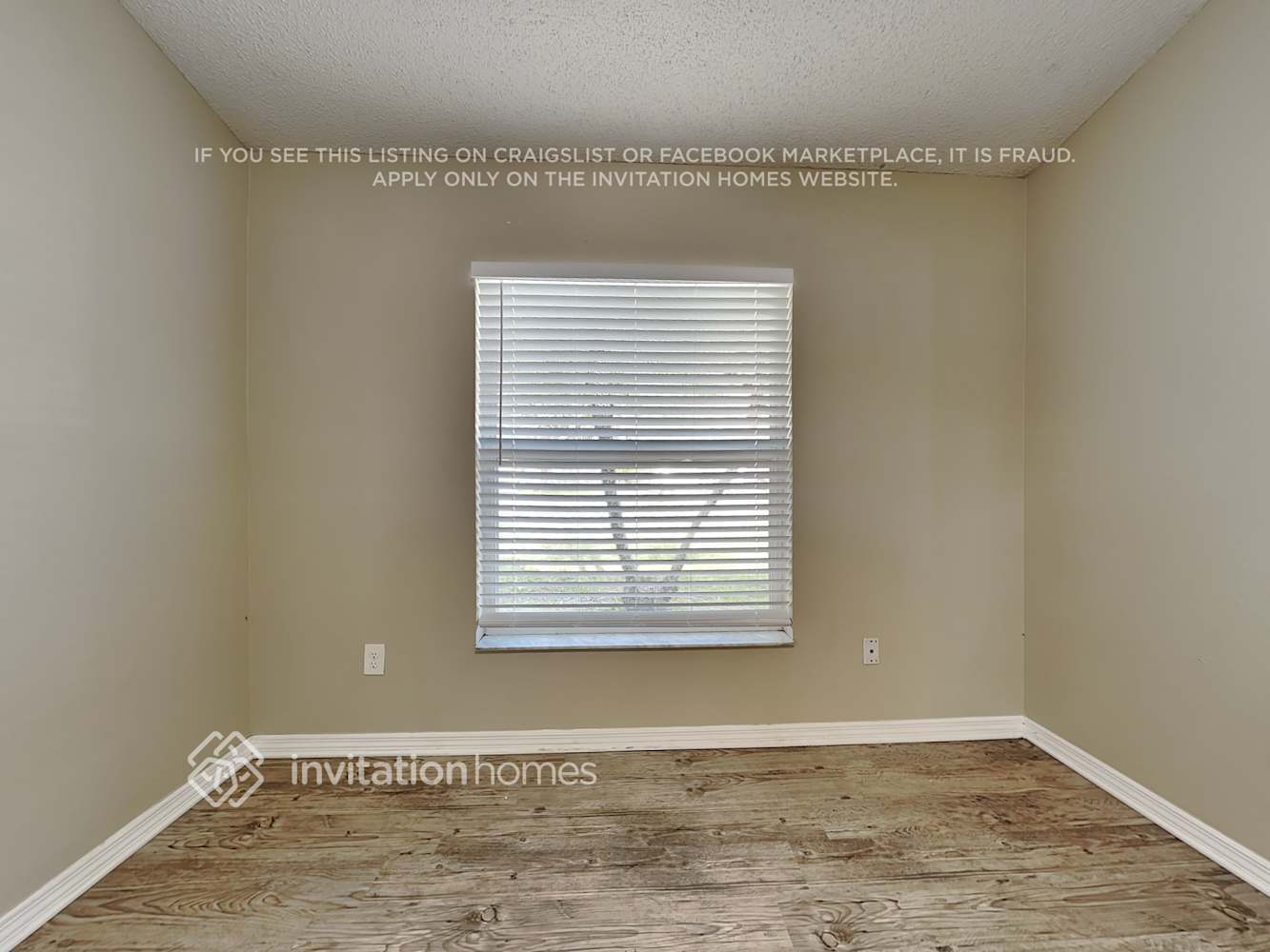 Building Photo - 2825 Mnr Hl Dr