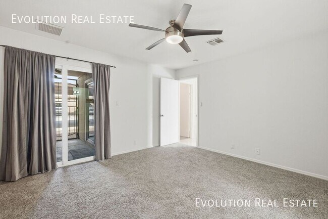 Building Photo - 20251 N 3rd Dr