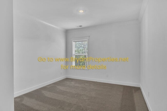 Building Photo - Gallatin - New 5-bedroom, 4-Baths