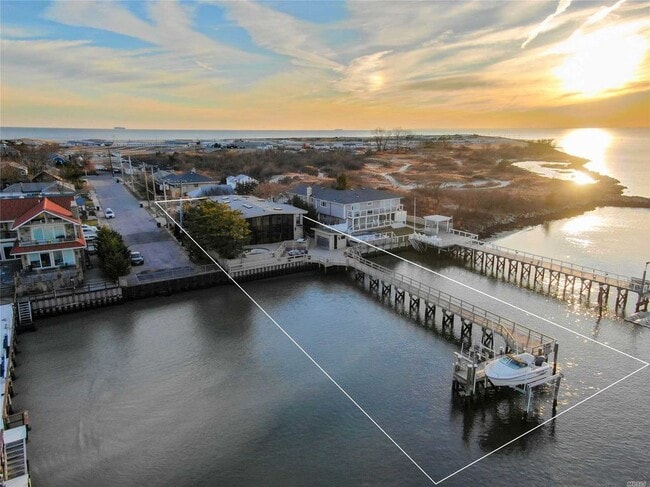 Building Photo - 197 Granada St