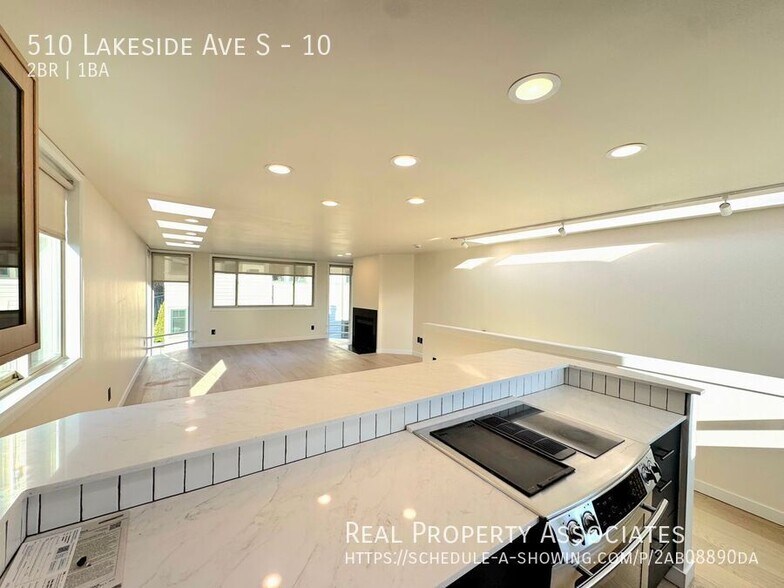 Building Photo - 510 Lakeside Ave S