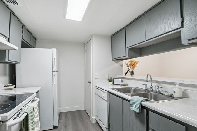 Interior Photo - Foothills at the Preserve Apartments