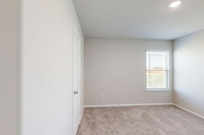 Building Photo - 1704 Gulin St