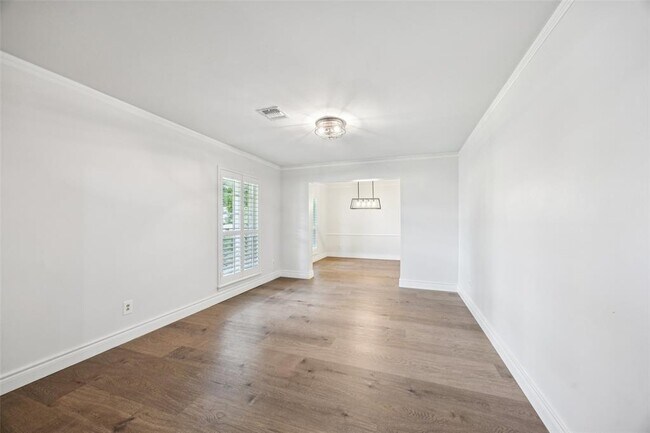Building Photo - 12515 Woodthorpe Ln