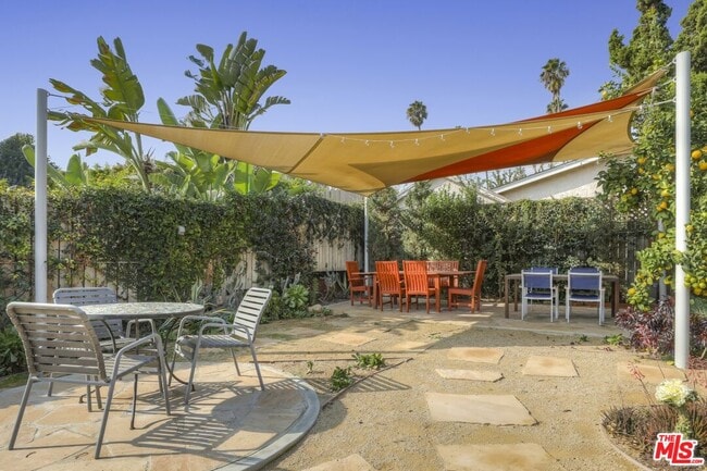 Building Photo - 1423 McCollum St