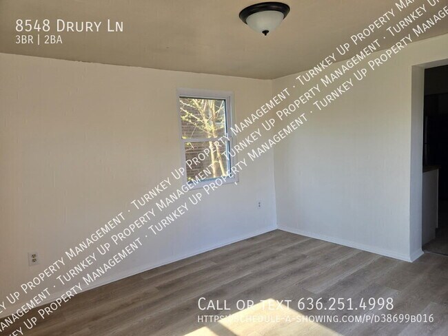 Building Photo - 8548 Drury Ln