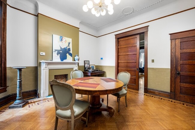 Building Photo - 3314 Auchentoroly Terrace