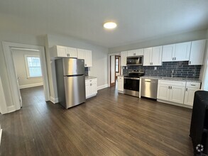 Building Photo - 31 Nesbit Ave