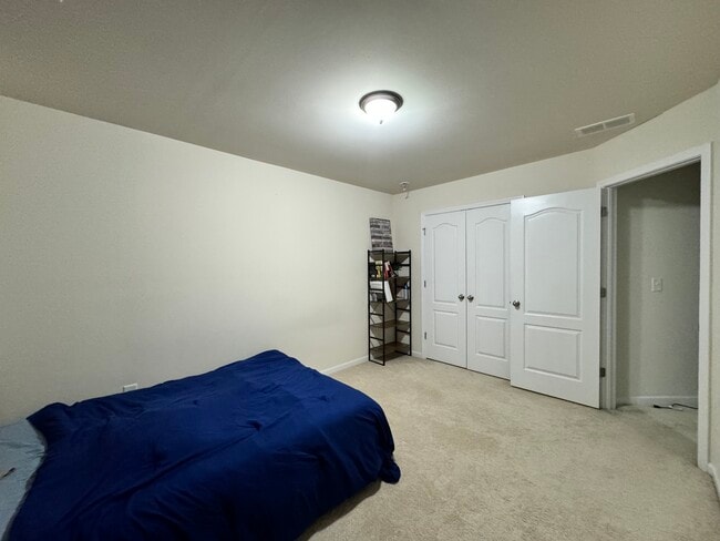 Building Photo - 529 Common Raven Ct