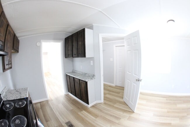 Building Photo - 7025 Ottis Ln