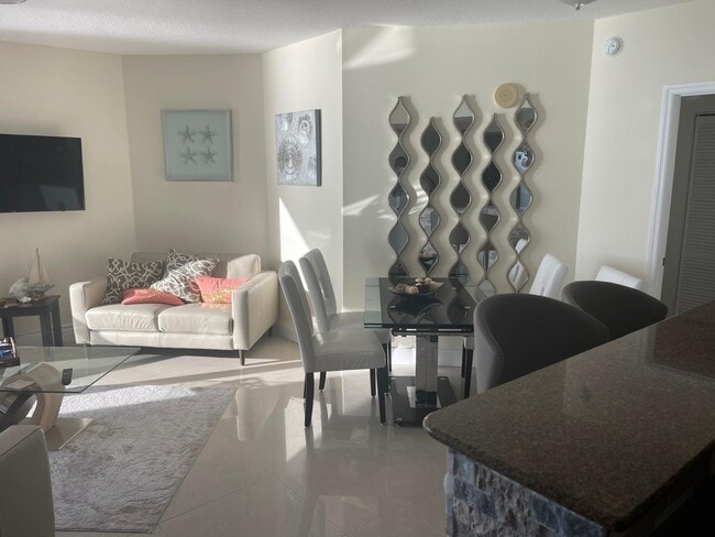 Building Photo - 16699 Collins Ave