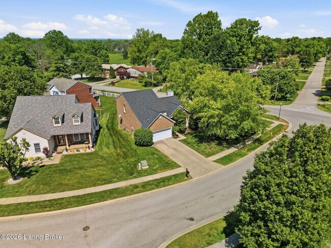 Building Photo - 4029 Orchard Lake Dr