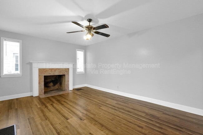 Building Photo - 973 Kelton Ave