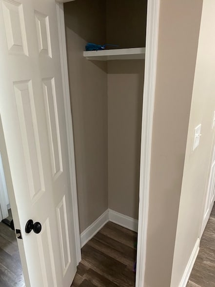 Building Photo - 8917 Pear St