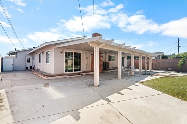 Building Photo - 8691 Davmor Ave