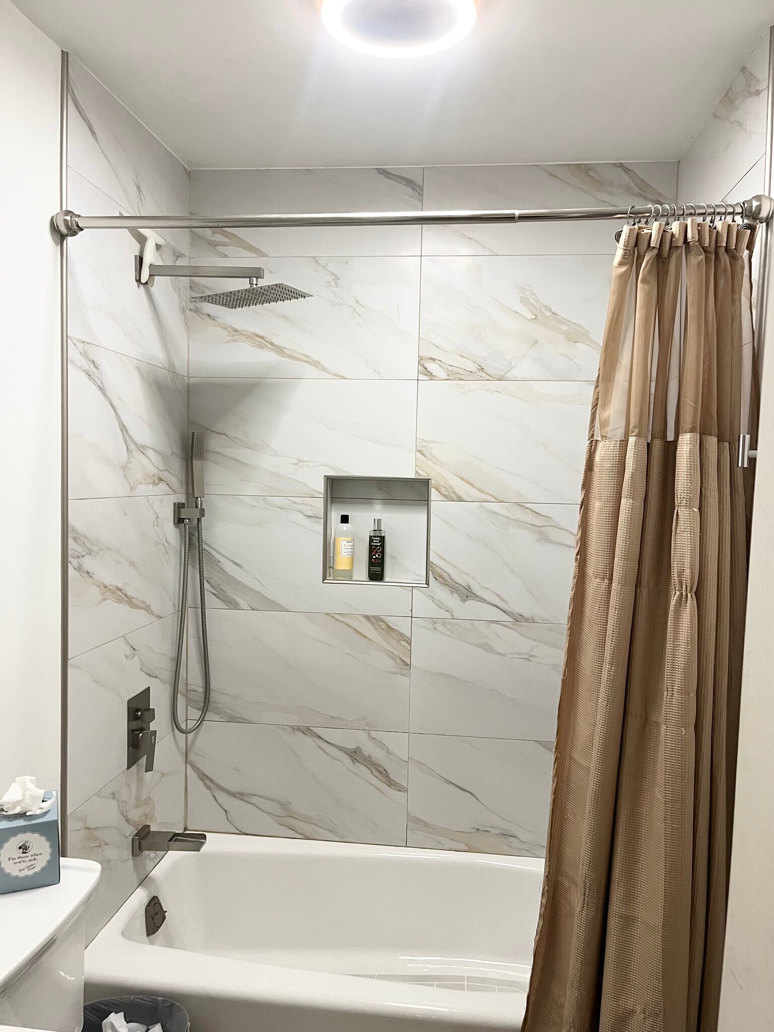 Building Photo - 5706 Fair Ave