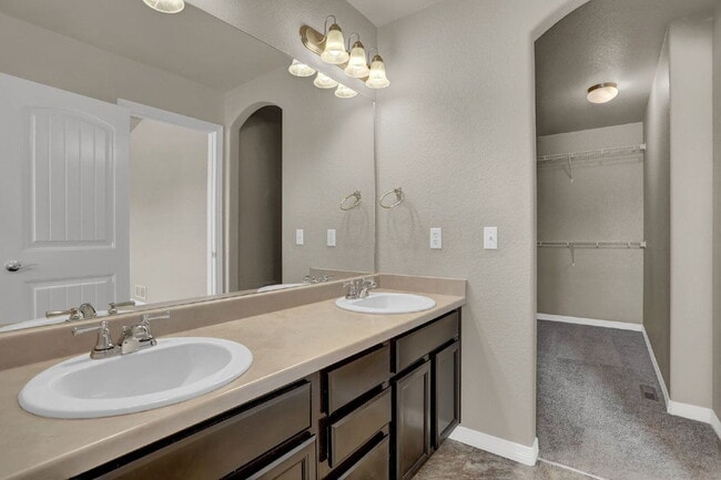 Building Photo - 2688 Sierra Springs Dr