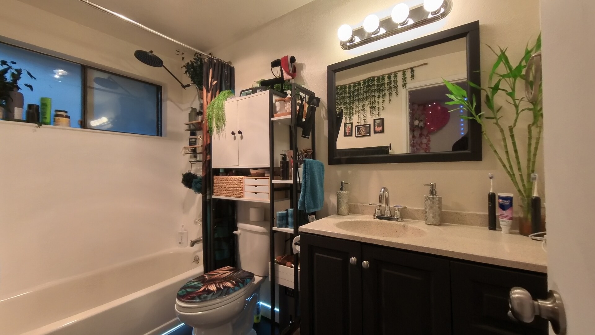 Bathroom - 6125 NE 193rd Place