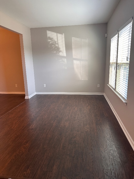 Building Photo - 5612 Selkirkshire Rd