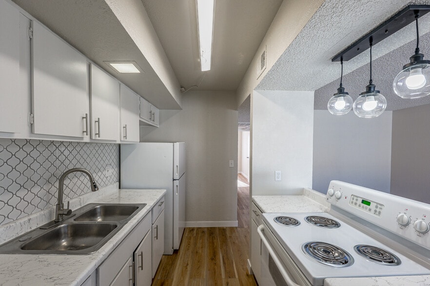 Skyline Apartments on Ferrell 1910 Ferrell St Las Vegas NV 89106