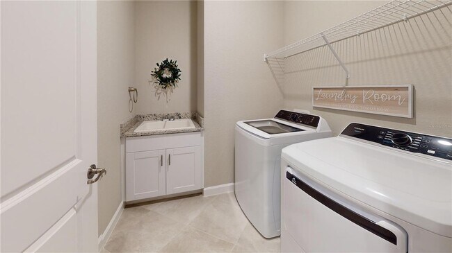 Building Photo - 1464 Saddlewood Cir