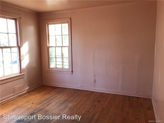 Building Photo - 2 br, 1 bath House - 2918 Midway St