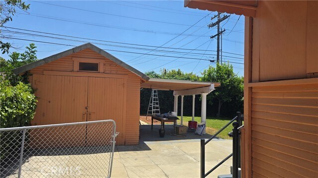 Building Photo - 416 W Lexington Dr
