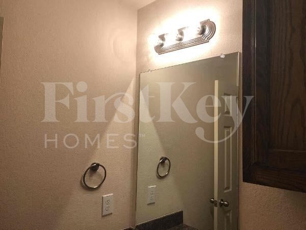 Building Photo - 1218 Jewel Ln