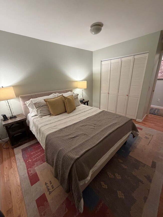Building Photo - Lovely 3 BED / 2 BATH family home in Parkside neighborhood!