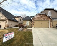 Building Photo - Luxurious 3-Bedroom, 3-Bath Townhouse with...