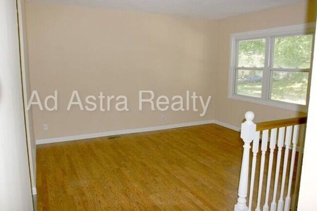 Building Photo - Cute 3 Bedroom 1.5 Bath Home in Independen...