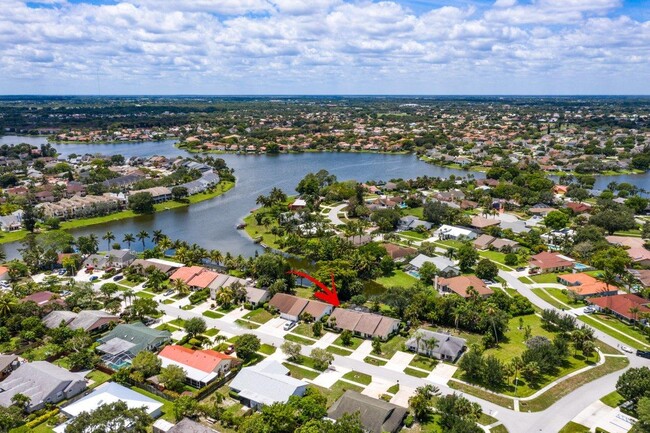 Building Photo - 1369 Riverside Cir