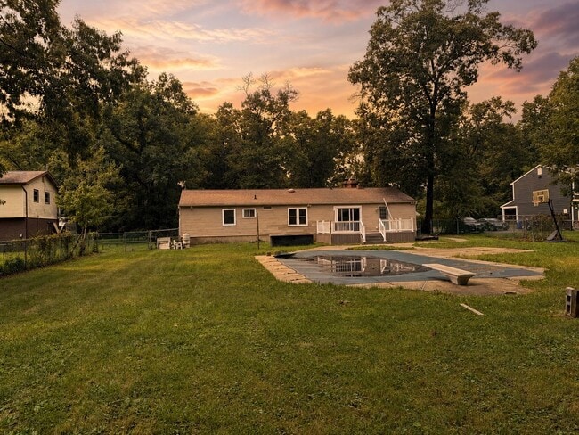 Building Photo - 875 Bowman Rd