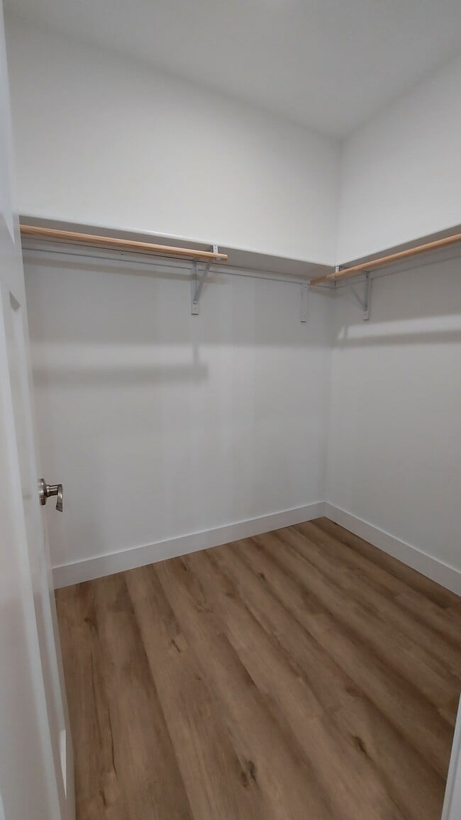 Building Photo - 1738 Sierra