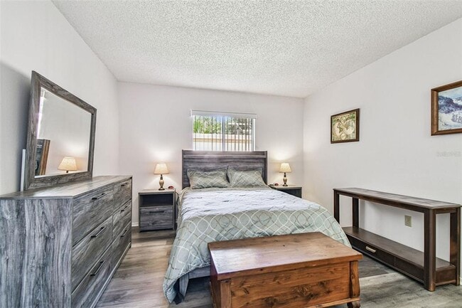 Building Photo - 7433 Greystone Dr