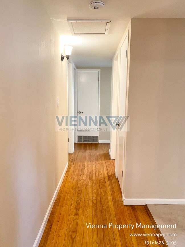 Building Photo - 5280 5th St