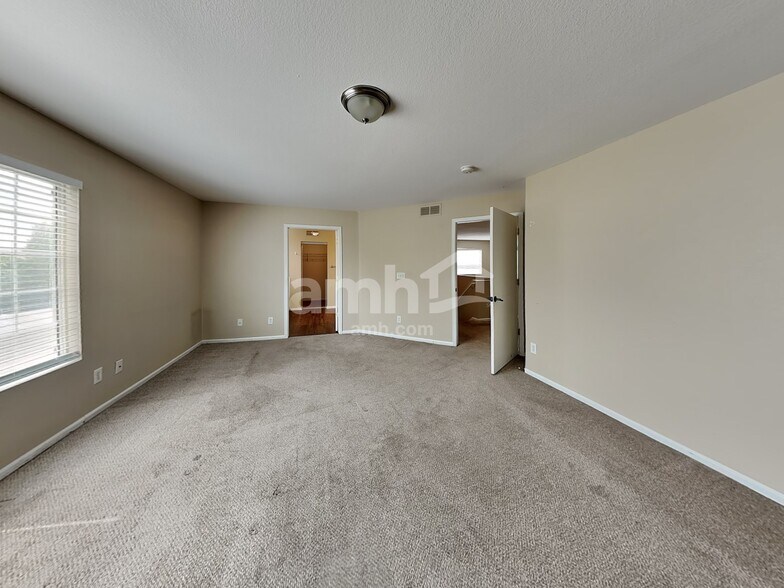Building Photo - 21630 E Stoll Pl
