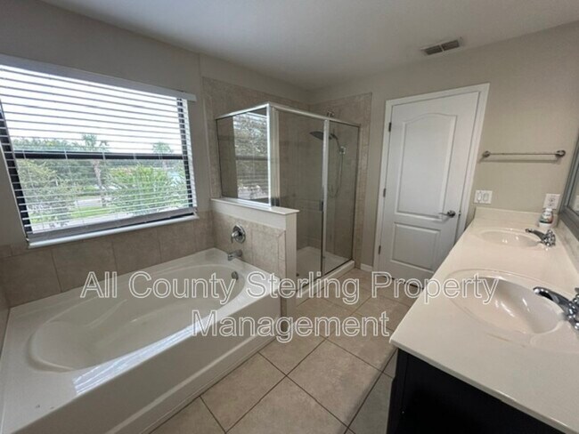 Building Photo - 1876 Leather Fern Dr