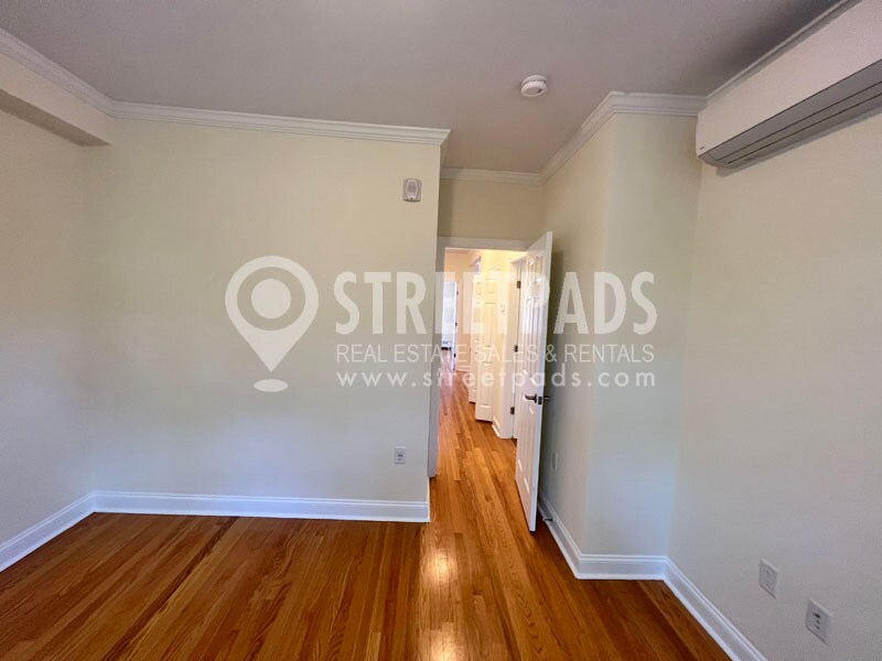 Building Photo - 1 Langdon Sq