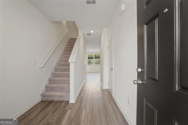 Building Photo - 541 Magnolia Cir