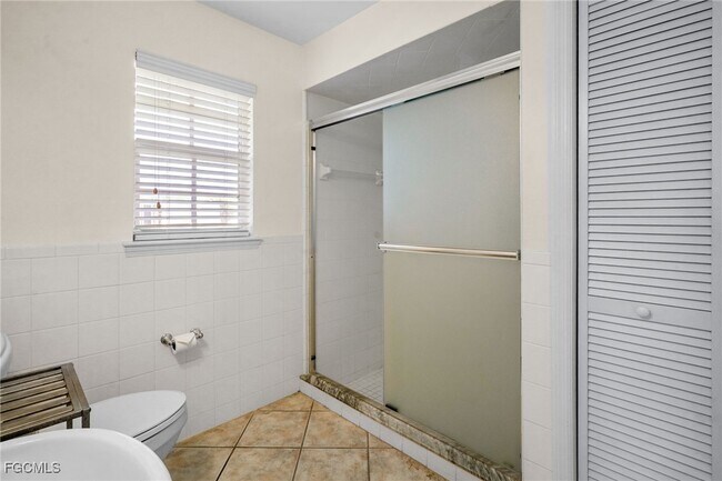 Building Photo - 517 SE 43rd St