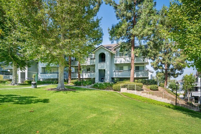 Building Photo - 26842 Claudette St