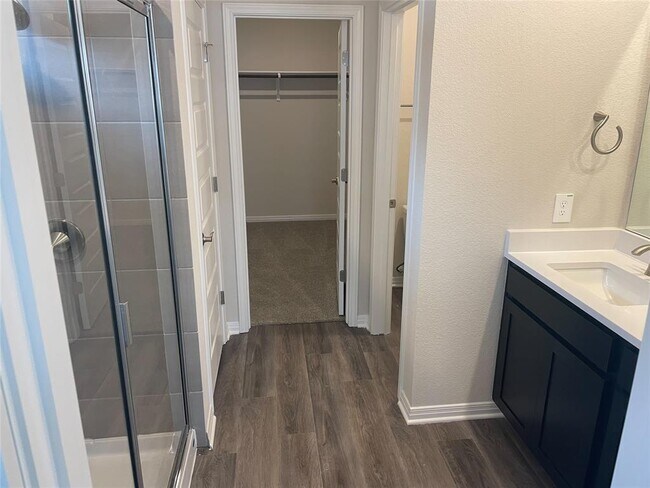 Building Photo - 124 Stellar Wind Dr