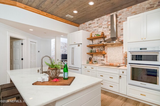 Building Photo - 37207 Harbour Vista Cir